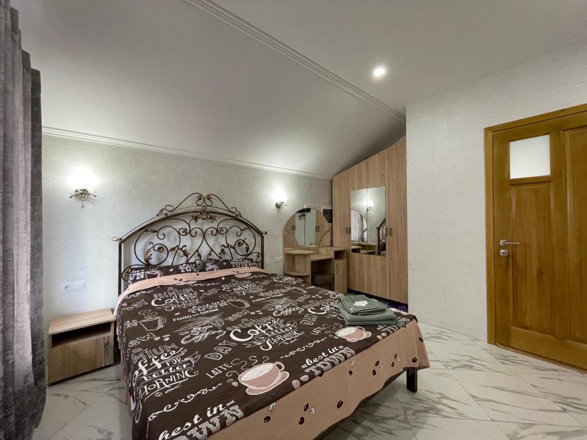 Villa Aeroport Розовый Дом Chişinău Eksteriør billede