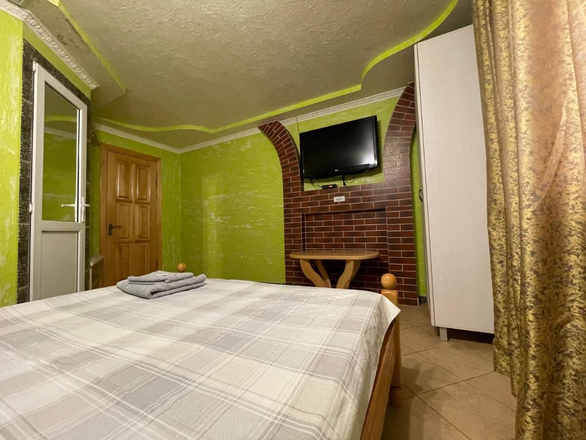 Villa Aeroport Розовый Дом Chişinău Eksteriør billede
